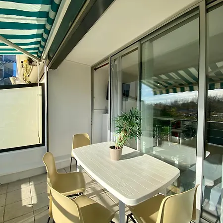 Apartment Le Lagon Bleu En Rez-de-jardin *